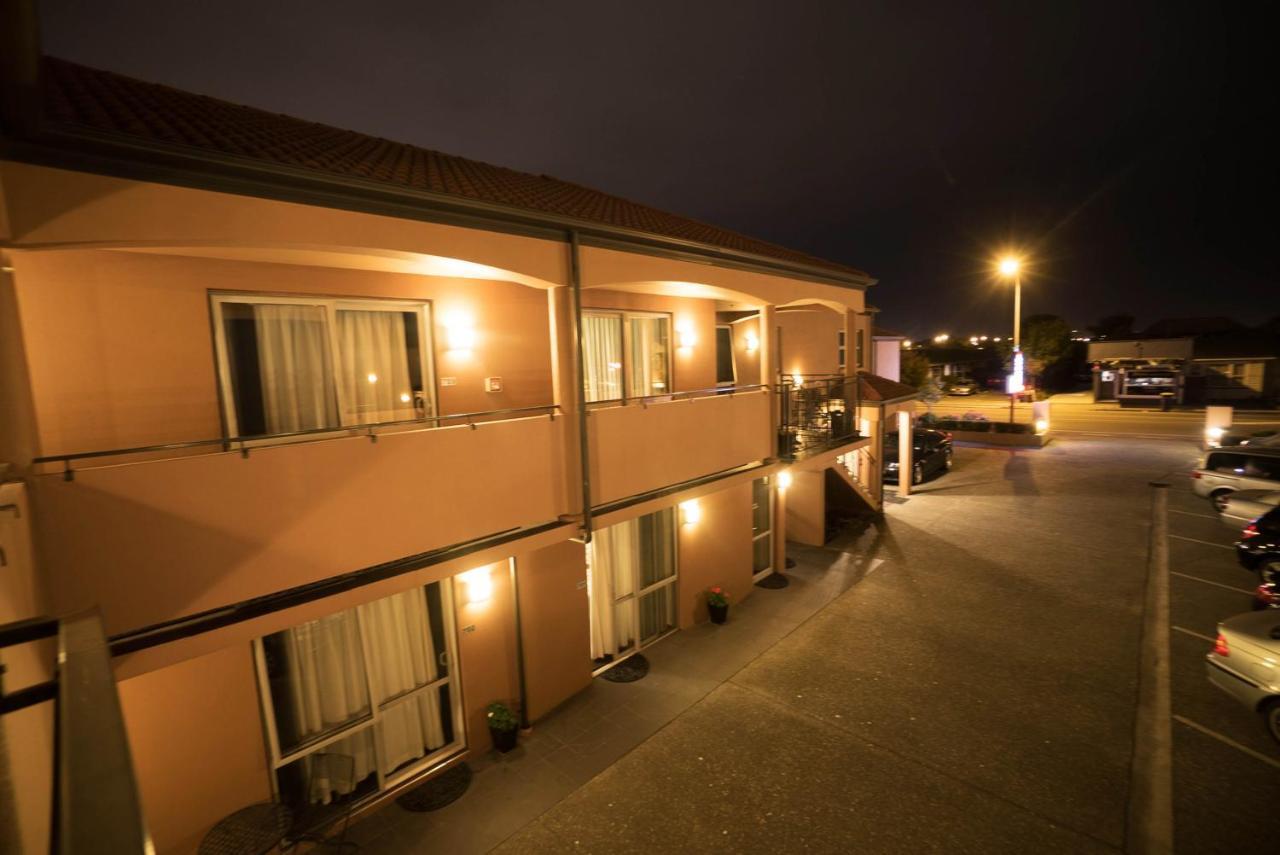 Kings Of Riccarton Motel With Airport Shuttle Service Крайстчёрч Экстерьер фото
